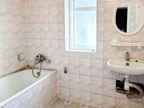 дом по адресу Джерельна-Бічна ул., 6