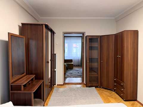 квартира за адресою Академіка Богомольця вул., 8-А