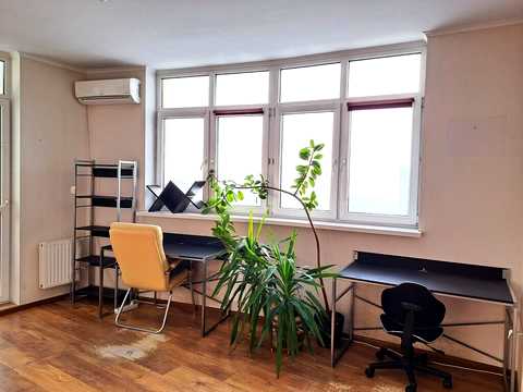 квартира по адресу Сім'ї Кульженків ул. (Петра Дегтяренка), 33