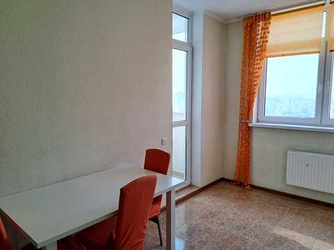 квартира по адресу Сім'ї Кульженків ул. (Петра Дегтяренка), 33