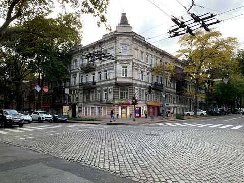 комерційна за адресою Одеса, Пушкинская, 42