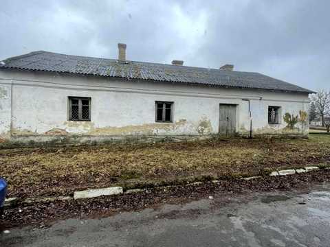 коммерческая по адресу Острозька, 79