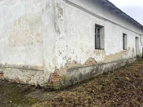 коммерческая по адресу Острозька, 79