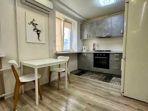 квартира за адресою Криворізька вул., 16-А