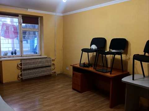 комерційна за адресою Чернишевська вул., 85