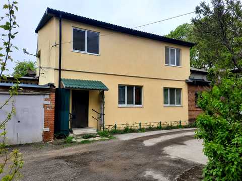 будинок за адресою Юліана Матвійчука вул. (), 151