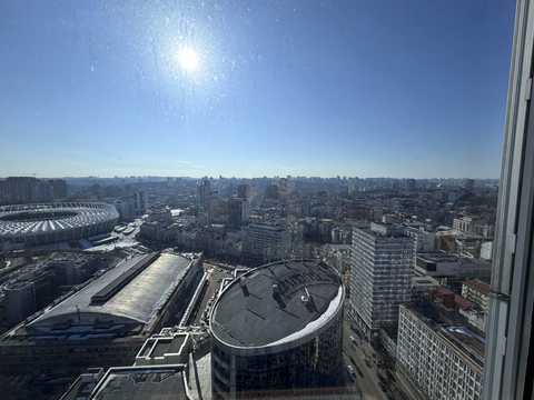 комерційна за адресою Спортивна пл., 1а