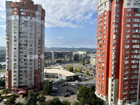 квартира по адресу Анны Ахматовой ул., 43
