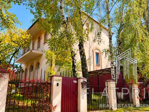 будинок за адресою Рідна, 104А