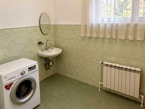 будинок за адресою Рідна, 104А