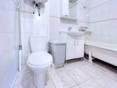 квартира за адресою Будівельників вул., 12