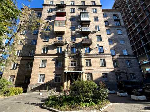 квартира по адресу Кловский спуск, 17