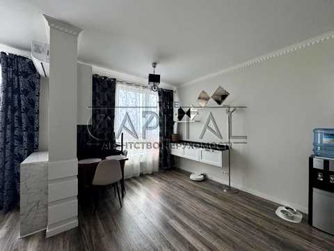 квартира за адресою Миколи Бажана просп., 1-А