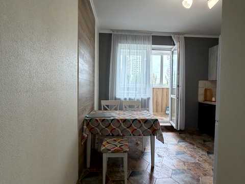 квартира за адресою Андрія Аболмасова вул. (Панельна), 7