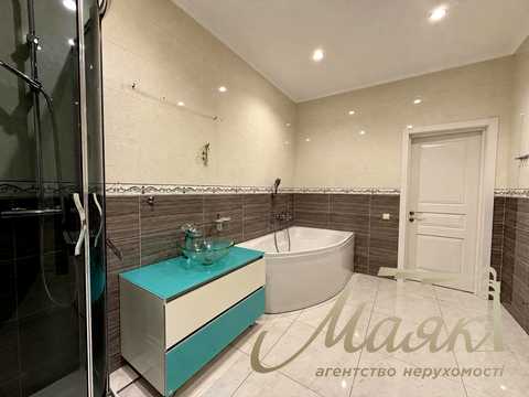 квартира за адресою Болсуновська вул. (Сергія Струтинського), 23