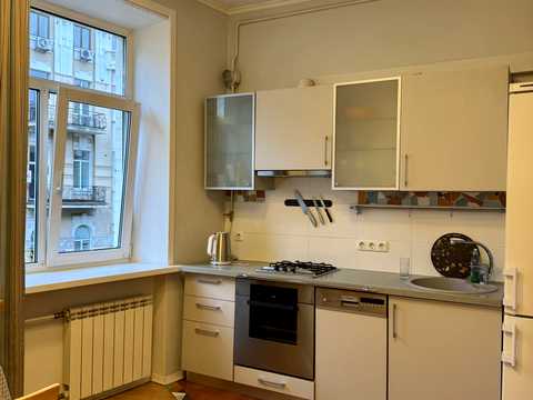 квартира за адресою Заньковецької вул., 10