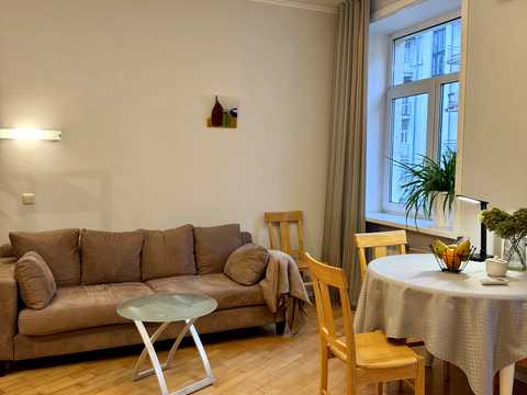 квартира за адресою Заньковецької вул., 10