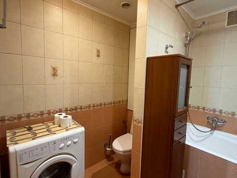 квартира за адресою Героїв України вул. (Гагаріна), 2