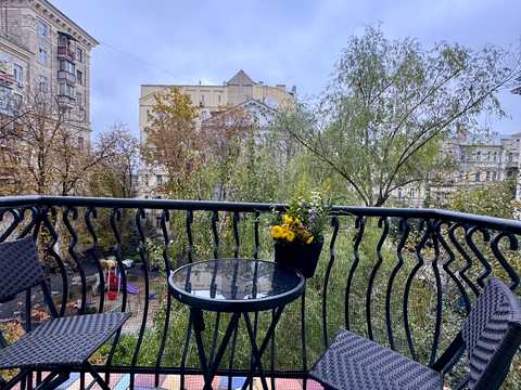 квартира за адресою Заньковецької вул., 10