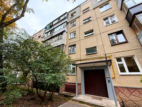 квартира за адресою Наукова вул., 26