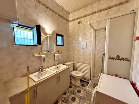 дом по адресу Коростенская ул.