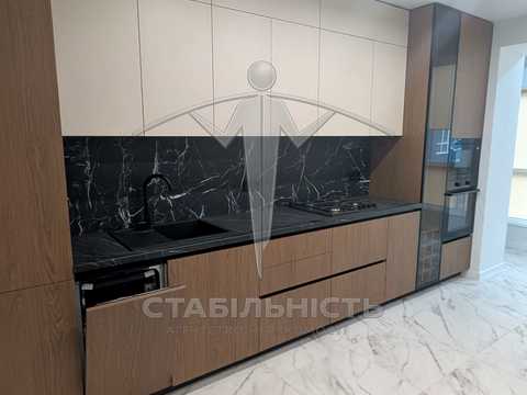 квартира за адресою Івано-Франківськ, Княгинин вул., (Будинок 19)
