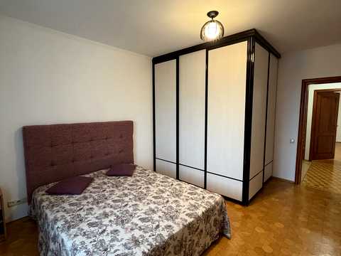квартира за адресою Роксоляни вул., 81