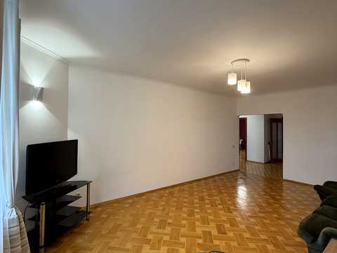 квартира за адресою Роксоляни вул., 81