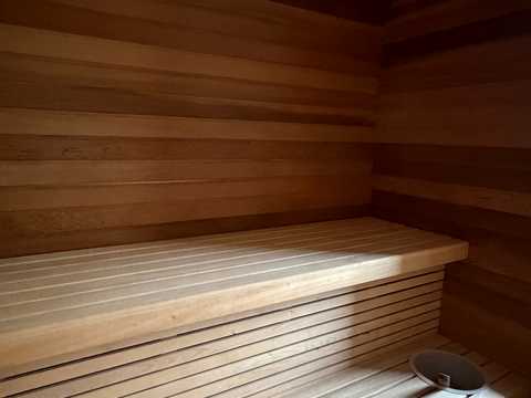 комерційна за адресою Василя Стуса вул., 35-А