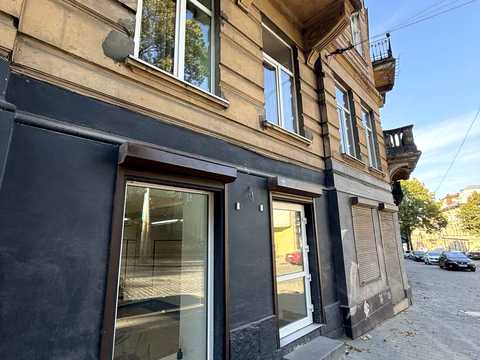 коммерческая по адресу Стрыйская ул., 22