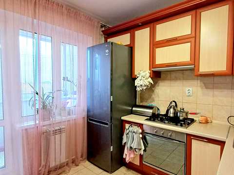 квартира за адресою Льотна вул. (Червоногвардійська), 25б