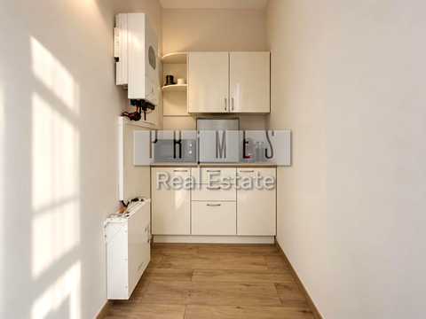 комерційна за адресою Джона Маккейна вул. (Івана Кудрі), 26