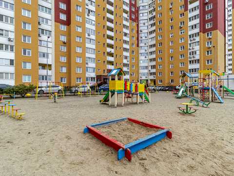 квартира за адресою Сергія Данченка вул., 3