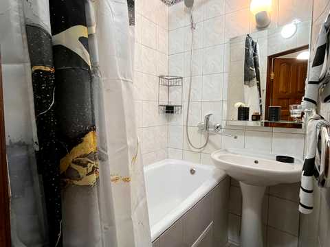 квартира за адресою Академіка Богомольця вул., 8-А