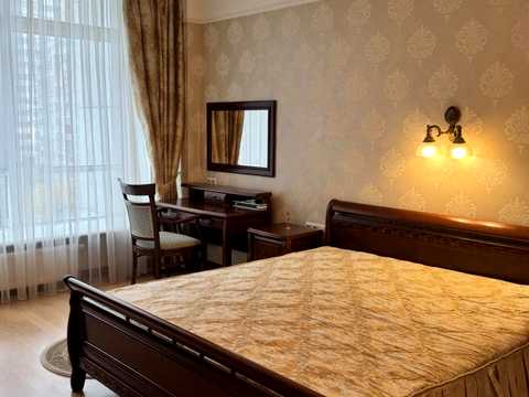 квартира за адресою Київ, Андрія Верхогляда вул. (Михайла Драгомирова), 3