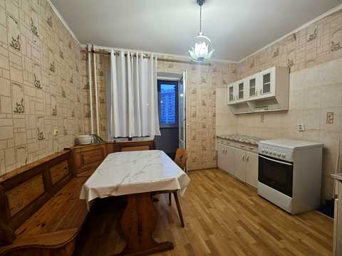 квартира за адресою Олени Пчілки вул., 2-Б