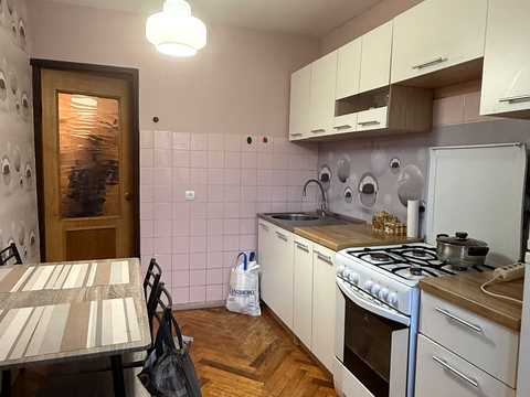 квартира за адресою Гната Хоткевича вул., 44/4