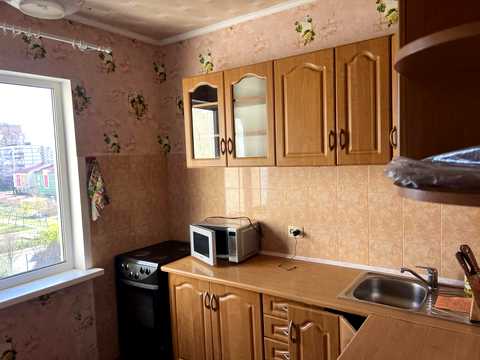 квартира за адресою Анни Ахматової вул., 43