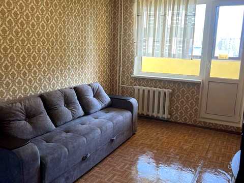 квартира за адресою Анни Ахматової вул., 43