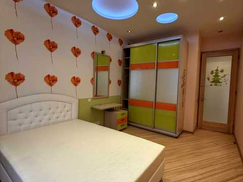 квартира за адресою Нескорених вул. (Героїв Праці), 32а