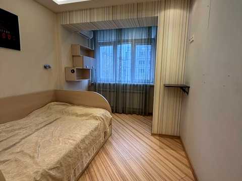 квартира за адресою Нескорених вул. (Героїв Праці), 32а