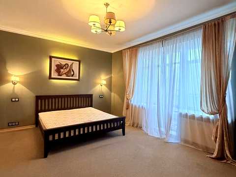 квартира за адресою Нескорених вул. (Героїв Праці), 32а