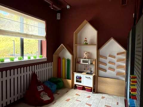 комерційна за адресою Львів, Малоголосківська вул., 45