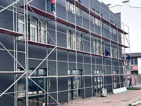 коммерческая по адресу Максимовича ул., 15