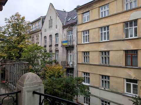 квартира по адресу Ярослава Стецько ул. (Добролюбова), 5