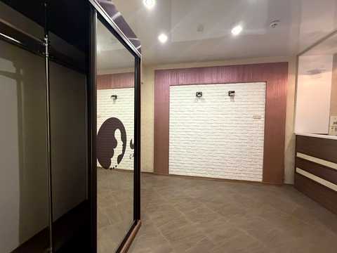 комерційна за адресою Молодіжна вул. (Піонерська), 18