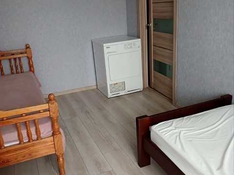 квартира за адресою В'ячеслава Чорновола вул., 36