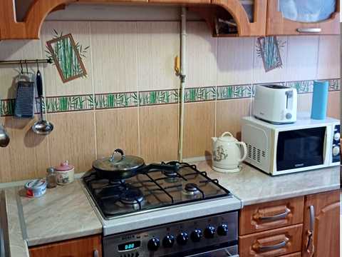 квартира за адресою В'ячеслава Чорновола вул., 36