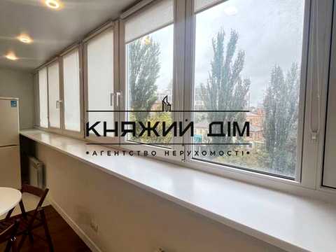 квартира за адресою В'ячеслава Чорновола вул., 30