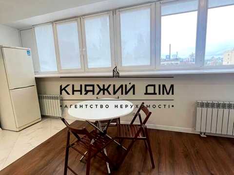 квартира за адресою В'ячеслава Чорновола вул., 30